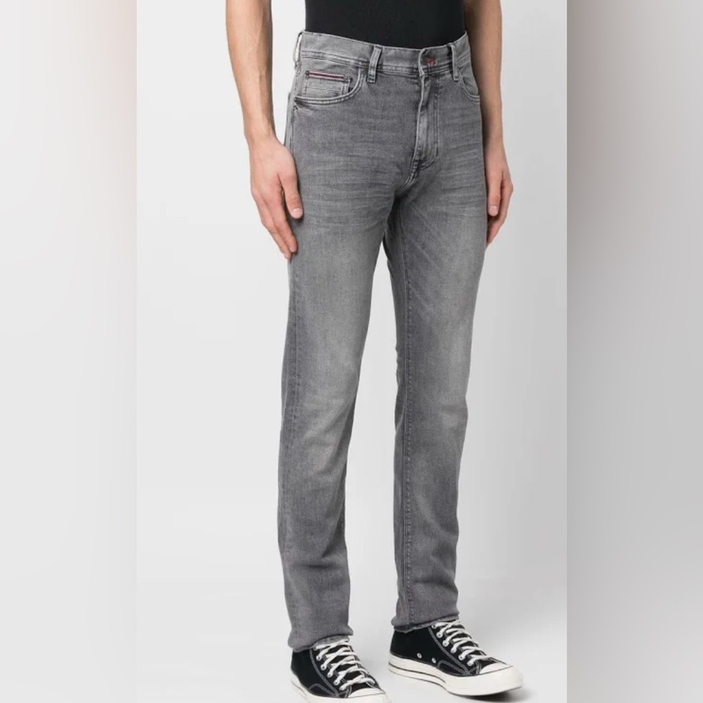 Men’s Tommy Hilfiger Gray Slim Jeans 30x30